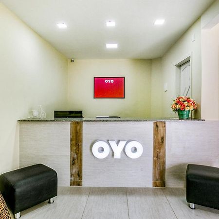 Oyo Nobs Hotel, Сан-Жуан-ди-Мерити Экстерьер фото