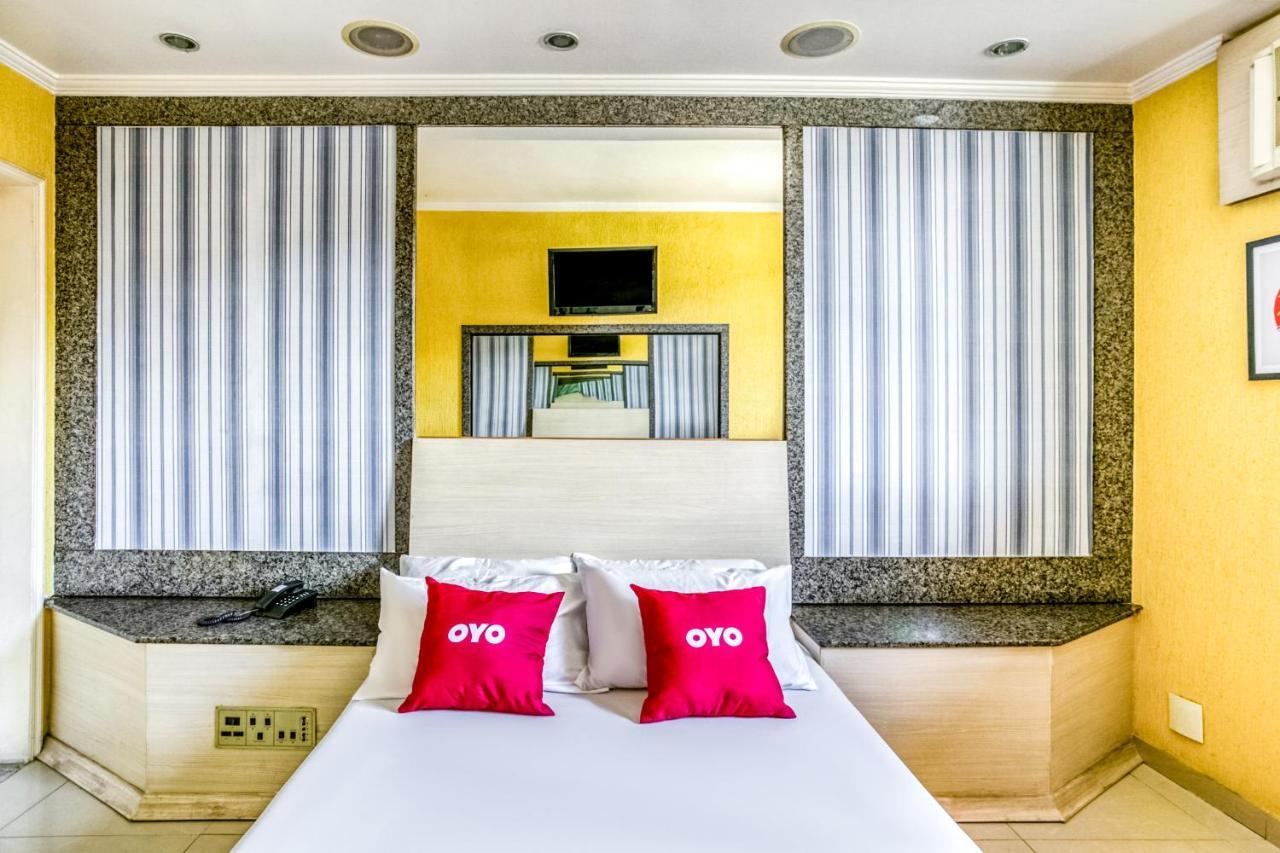Oyo Nobs Hotel, Сан-Жуан-ди-Мерити Экстерьер фото